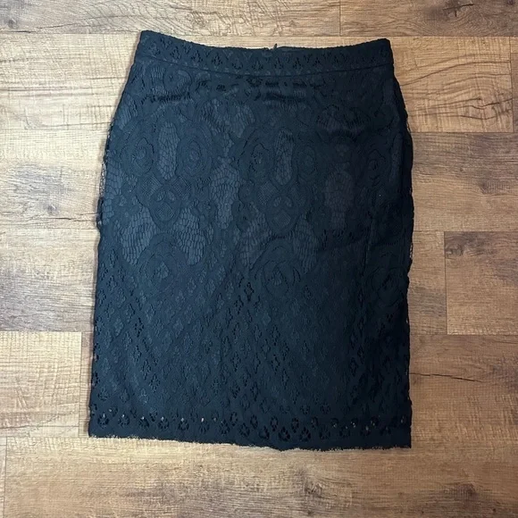 The Main Street Exchange Eleanor Lace Midi Skirt In Black - Picture 4 of 5